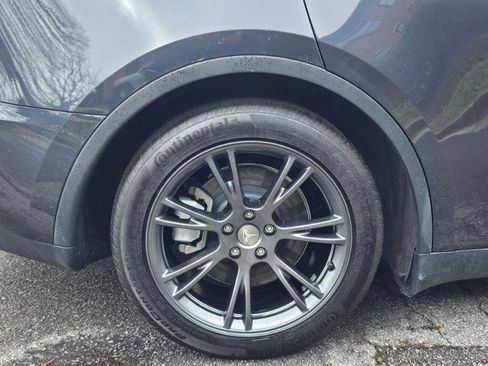 Used 2024 Tesla Model Y Long Range image 16