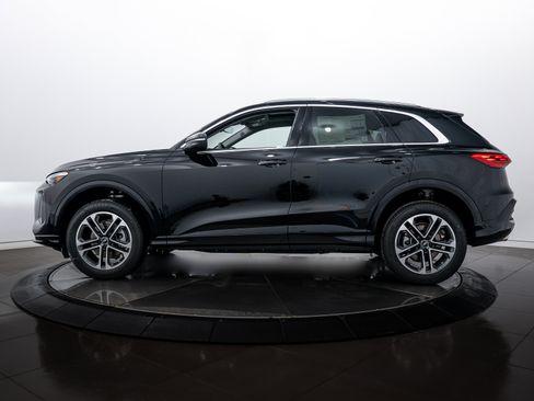 New 2025 Audi Q5 Premium Plus image 7