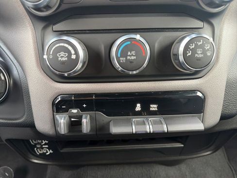 Used 2024 RAM 2500 Big Horn image 36