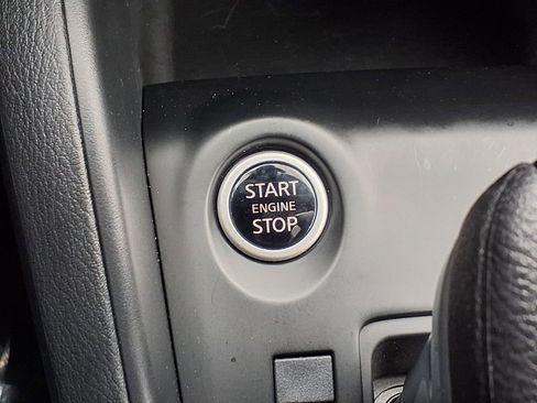 Certified 2025 Nissan Kicks Play S image 10