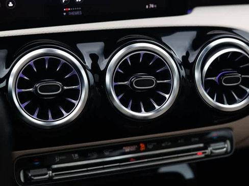 Used 2022 Mercedes-Benz A 220 4MATIC image 30