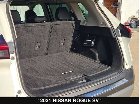 Used 2021 Nissan Rogue SV w/ Premium Package FWD image 37