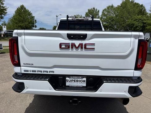Used 2022 GMC Sierra 2500 AT4 w/ AT4 Premium Plus Package AWD/4WD image 5