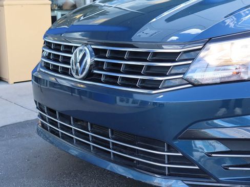 Used 2018 Volkswagen Passat 2.0T S FWD image 29