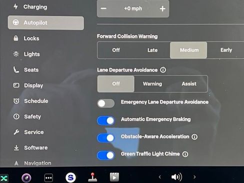 Used 2021 Tesla Model Y Long Range image 19