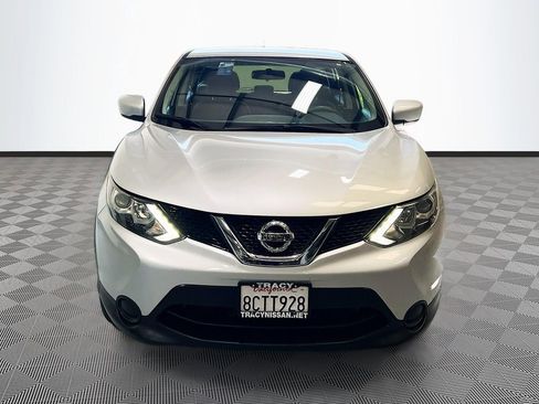 Used 2017 Nissan Rogue Sport S w/ S Appearance Package image 2