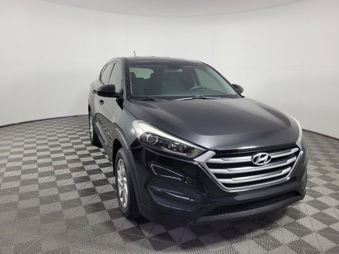 Used 2017 Hyundai Tucson SE w/ Cargo Package FWD image 13