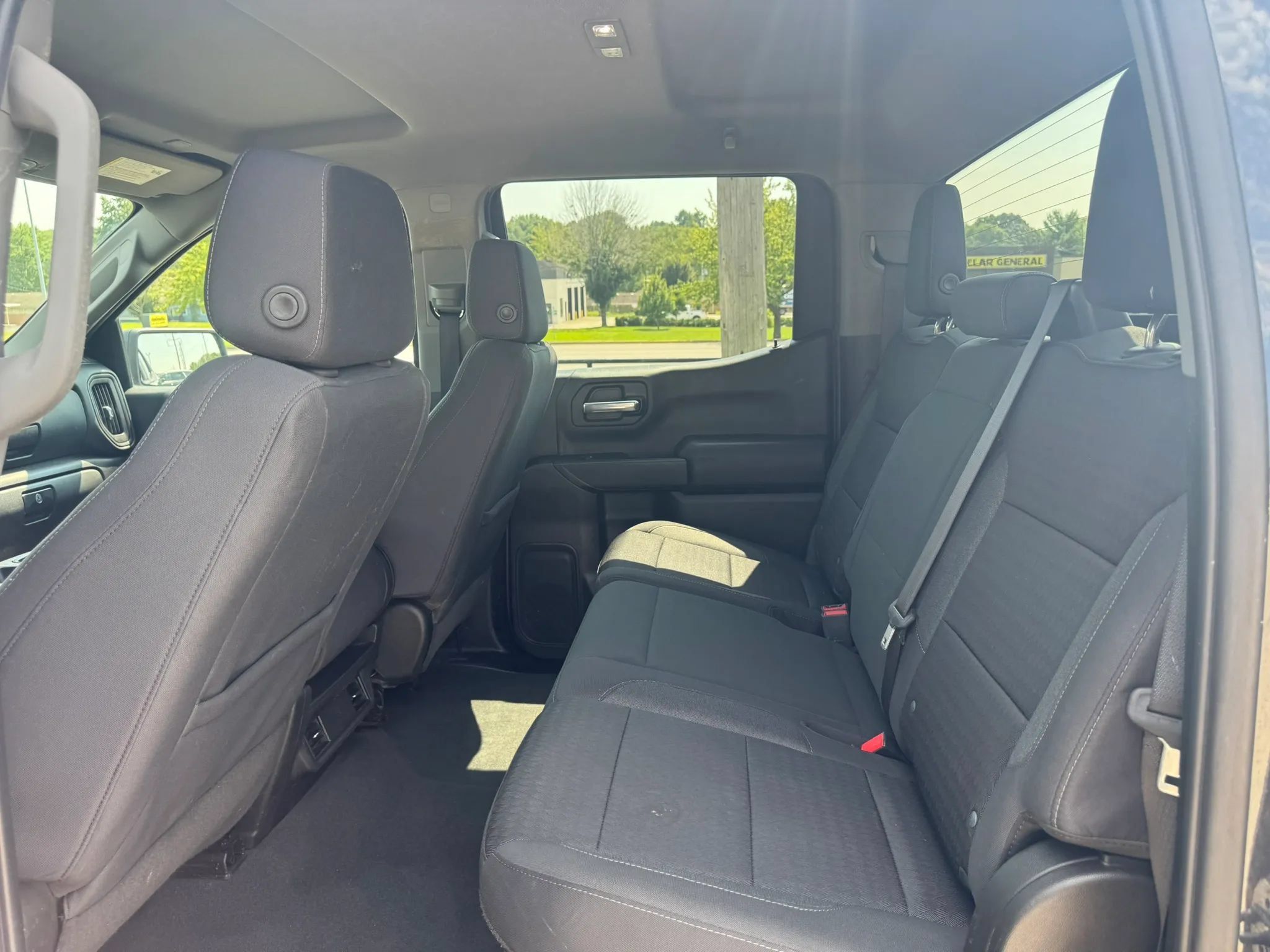 Used 2023 Chevrolet Silverado 1500 Custom AWD/4WD image 8