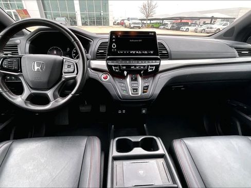 Used 2025 Honda Odyssey Sport-L image 15