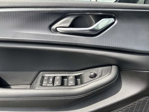New 2026 Jeep Grand Cherokee Laredo RWD image 12