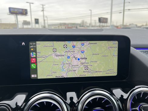 Certified 2025 Mercedes-Benz GLA 250 image 24