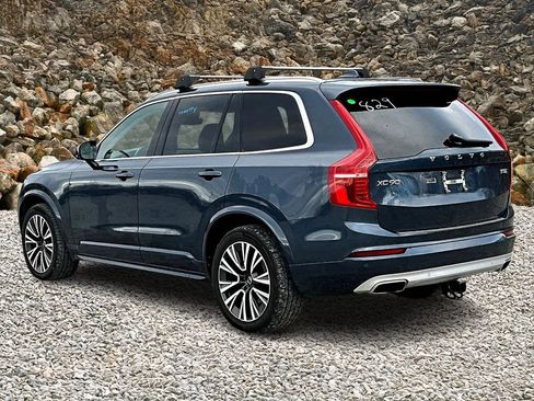 Used 2021 Volvo XC90 T5 Momentum w/ Protection Package Premier image 10