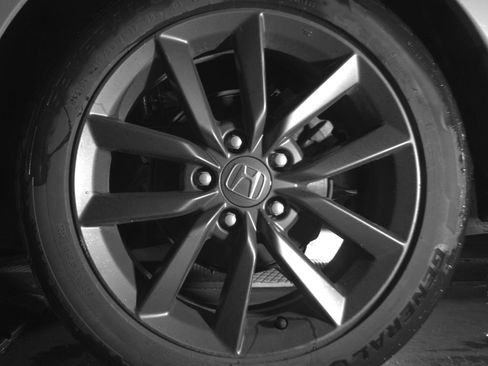 Used 2021 Honda Civic EX image 10