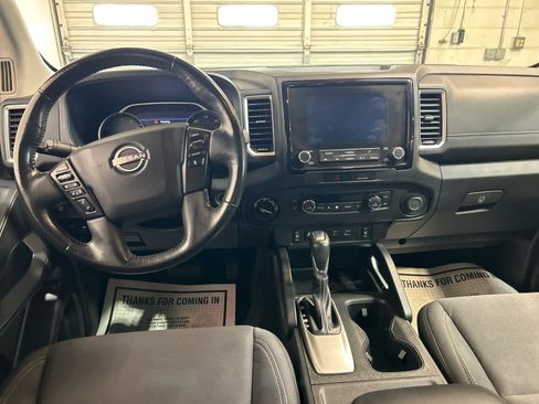 Used 2023 Nissan Frontier SV w/ SV Convenience Package AWD/4WD image 4