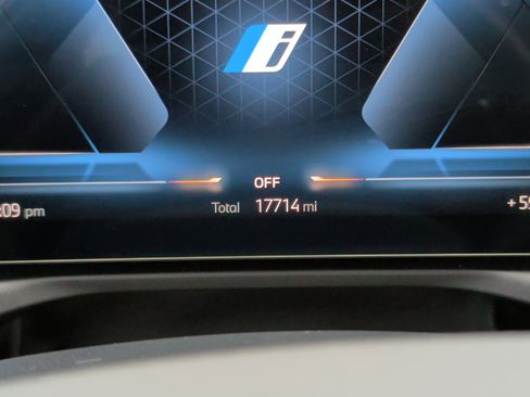 Used 2023 BMW i4 eDrive35 RWD image 16