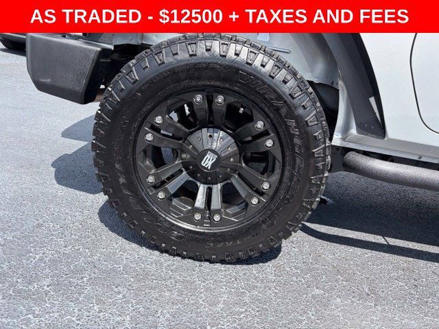 Used 2012 Jeep Wrangler Sport w/ Connectivity Group AWD/4WD image 7