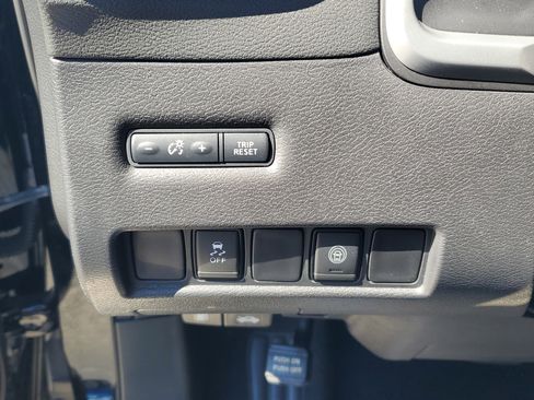 Certified 2023 Nissan Murano SV w/ SV Midnight Edition Package image 24