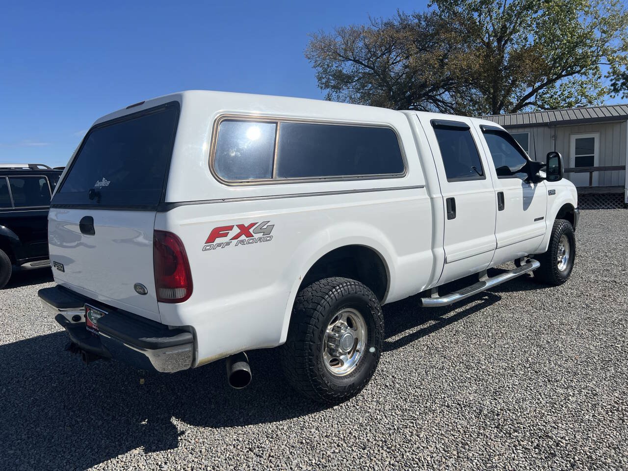 Used 2003 Ford F250 Lariat AWD/4WD image 2