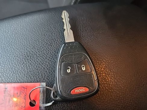 Used 2015 Jeep Wrangler Unlimited Sahara w/ Connectivity Group image 95