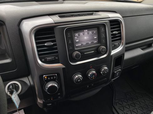 Used 2023 RAM 1500 Classic SLT image 15