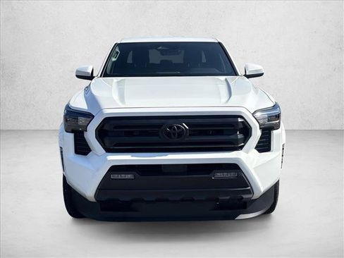 Certified 2025 Toyota Tacoma SR5 AWD/4WD image 2