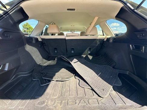 Used 2016 Subaru Outback 2.5i Premium AWD/4WD image 11
