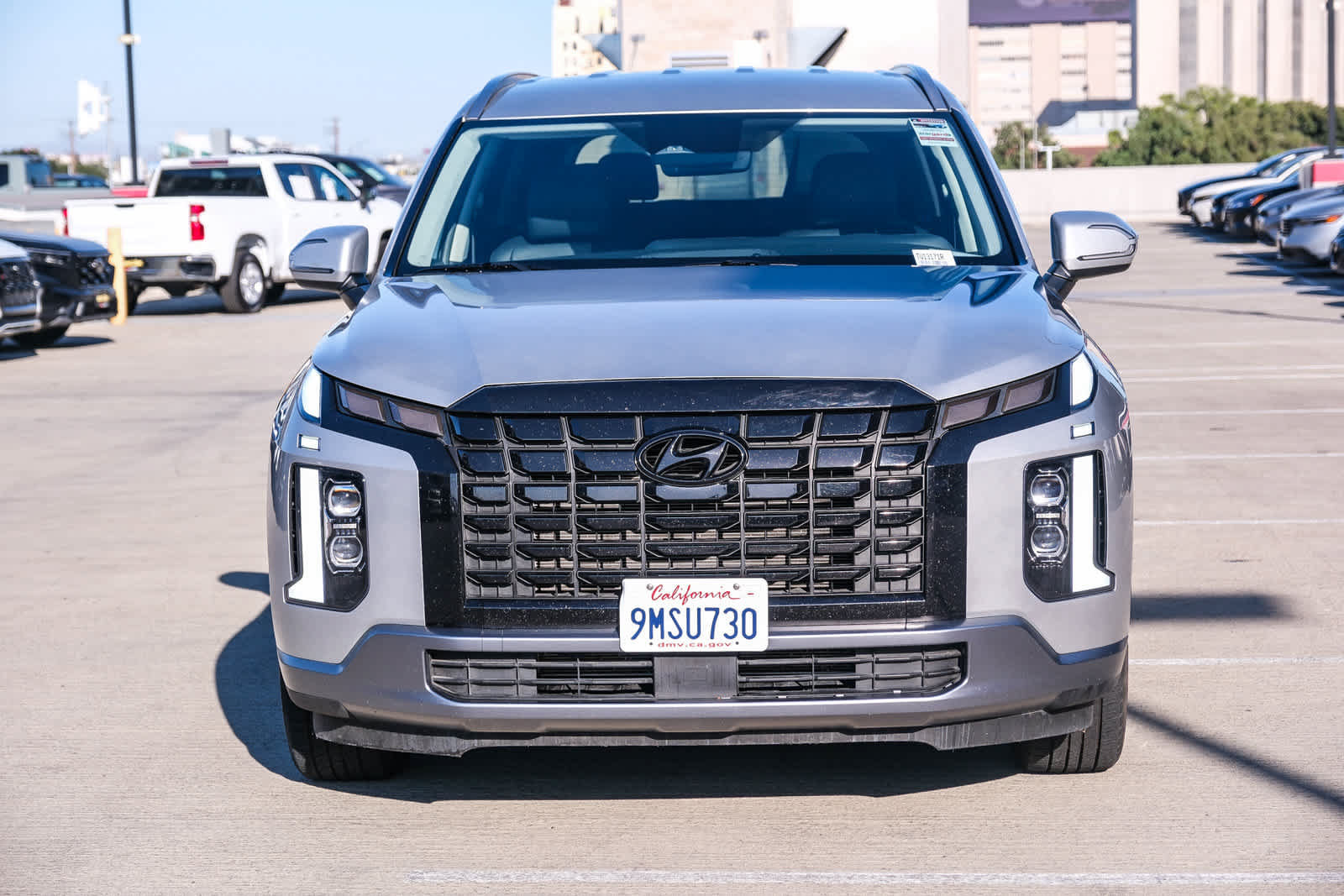 Used 2024 Hyundai Palisade SEL FWD image 2