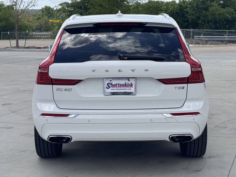 Used 2020 Volvo XC60 T5 Inscription image 5