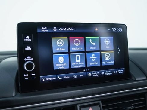 Used 2025 Honda Pilot Touring image 32
