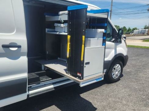 Used 2016 Ford Transit 250 130 Low Roof RWD image 10