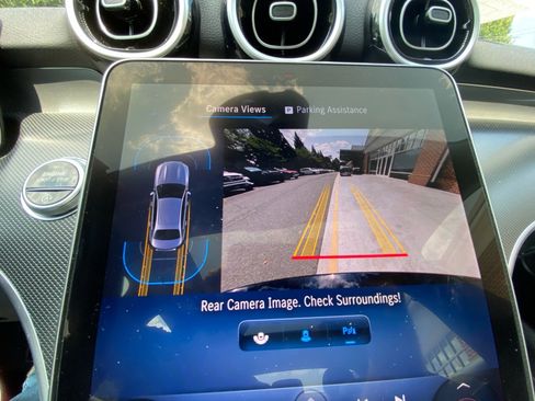 Used 2025 Mercedes-Benz C 300 4MATIC Sedan image 19