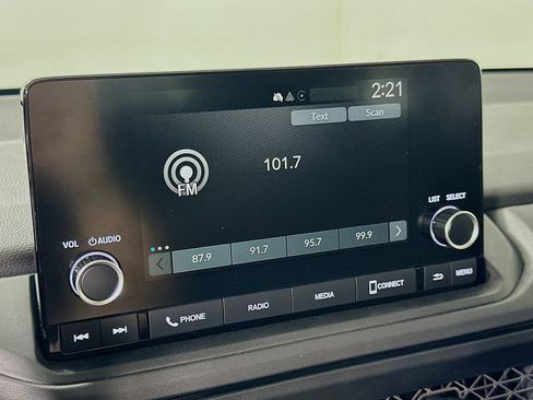 Used 2025 Honda Accord SE image 25