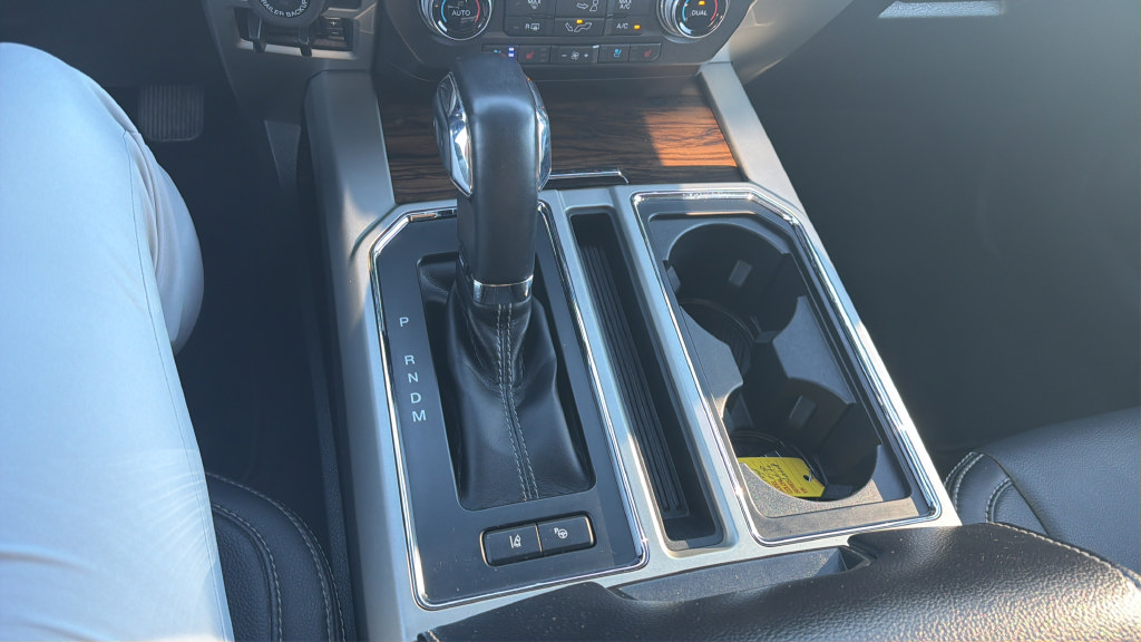 Used 2019 Ford F150 Lariat w/ Equipment Group 502A Luxury AWD/4WD image 27