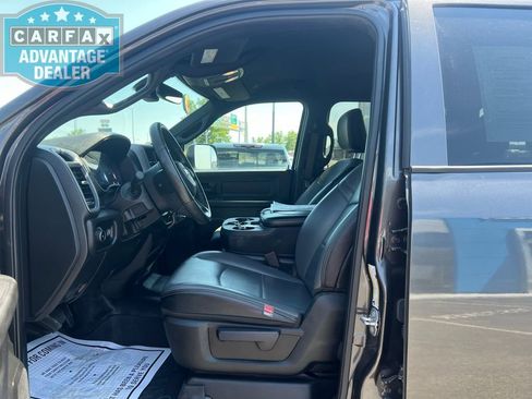 Used 2022 RAM 2500 Tradesman w/ Chrome Appearance Group AWD/4WD image 8