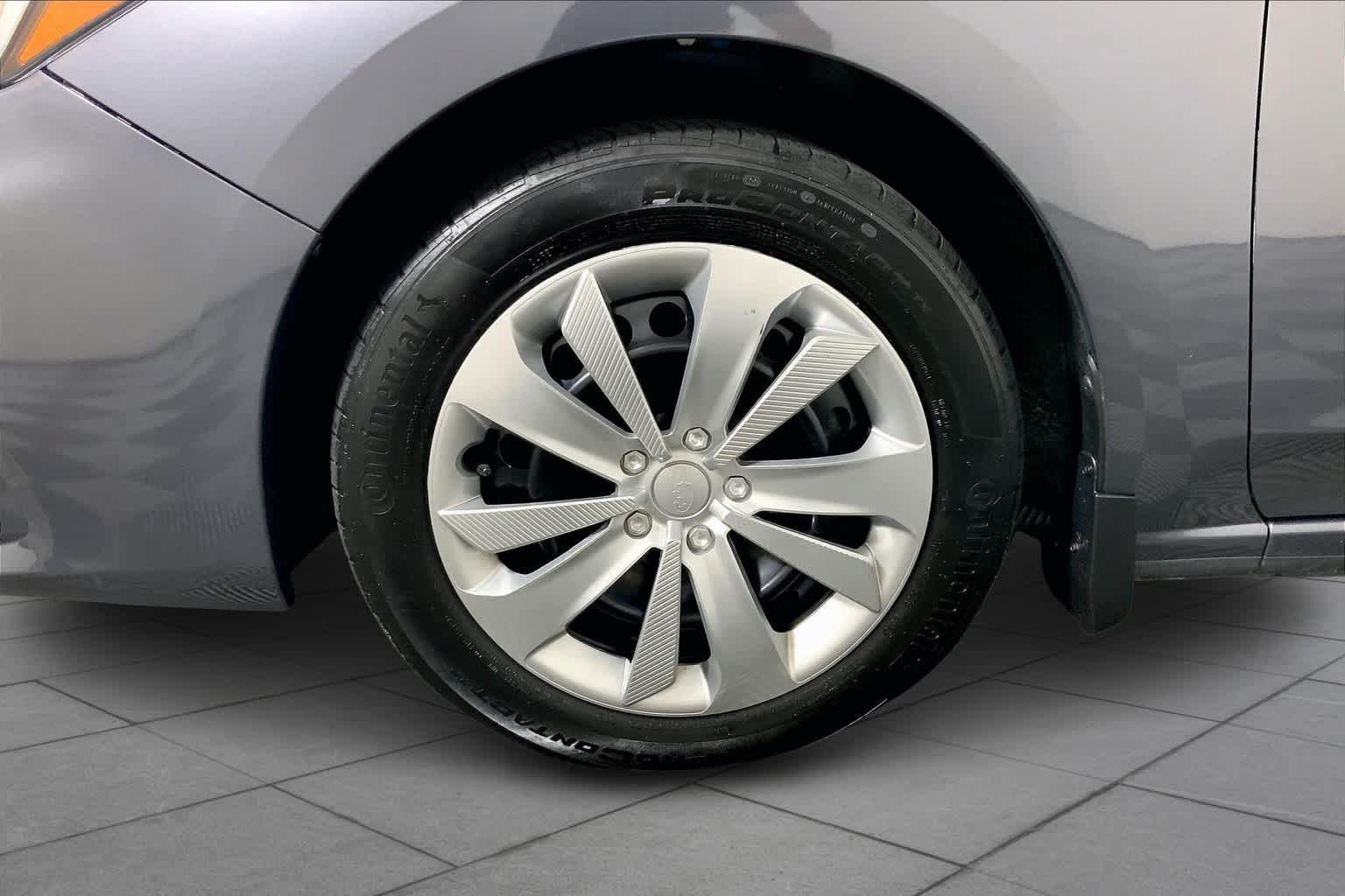 Used 2018 Subaru Impreza 2.0i AWD/4WD image 11