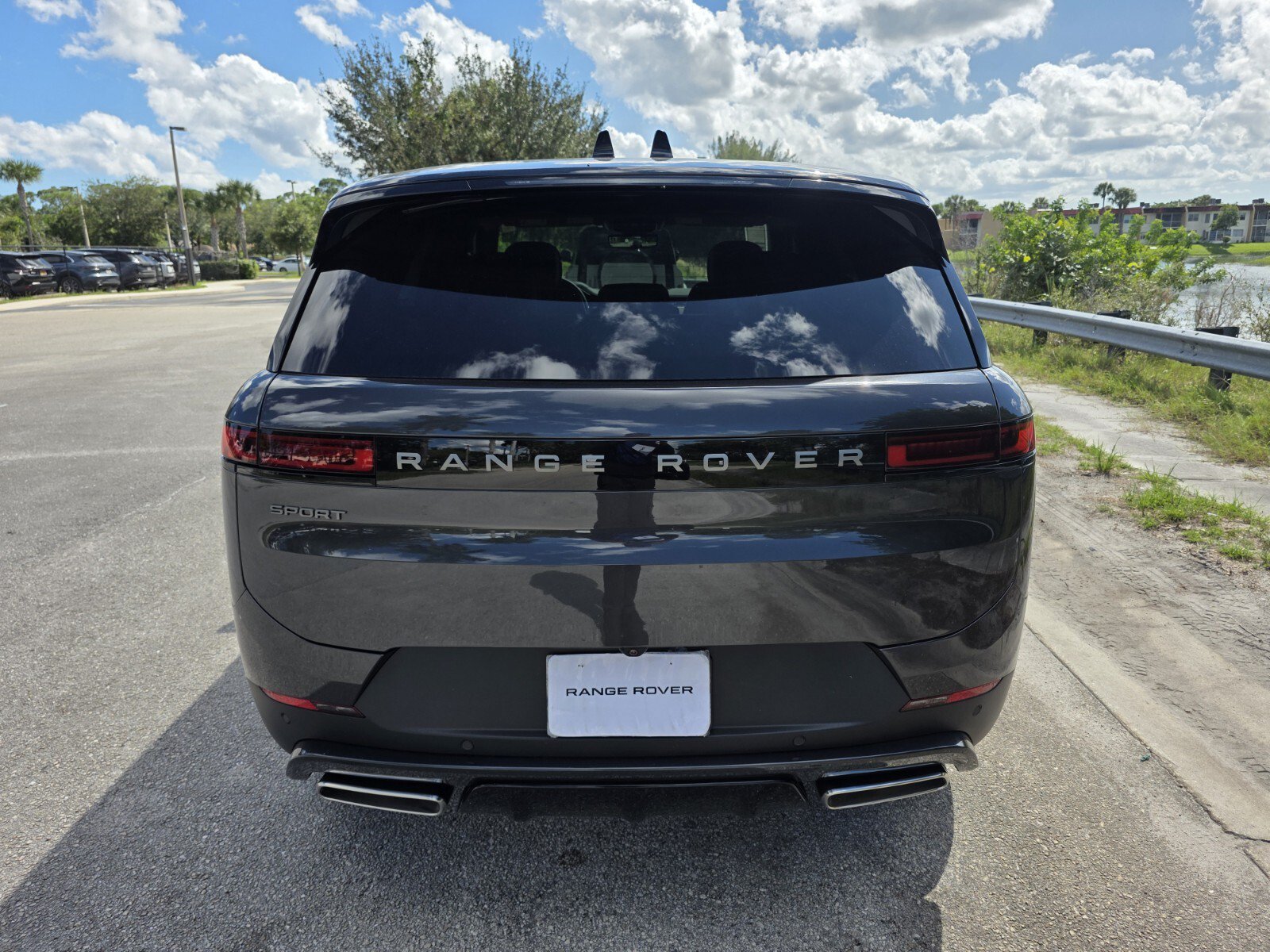 New 2027 Land Rover Range Rover Sport SE AWD/4WD image 6