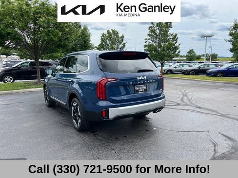 Certified 2023 Kia Telluride S w/ S Sunroof Package AWD/4WD image 8