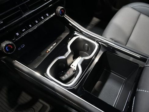 New 2026 Chevrolet Traverse LT w/ LPO, Floor Liner Package image 19