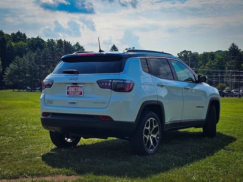 New 2026 Jeep Compass Limited AWD/4WD image 3