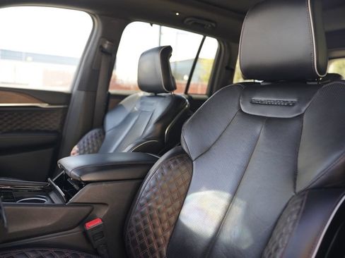 Used 2023 Jeep Grand Cherokee Summit w/ Adv Protech Group IV AWD/4WD image 10