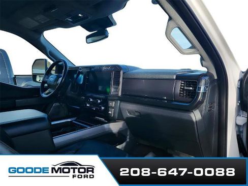 Certified 2023 Ford F250 Lariat w/ Chrome Package image 21
