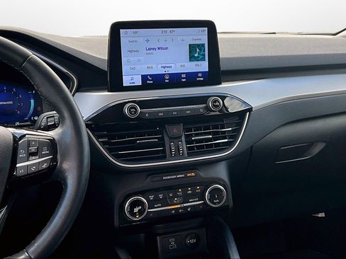 Used 2022 Ford Escape SEL w/ Technology Package image 6