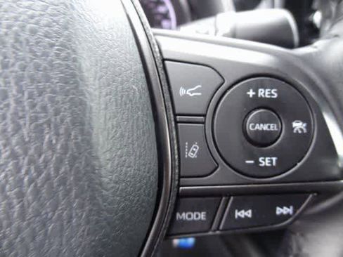 Used 2024 Toyota Camry SE image 17