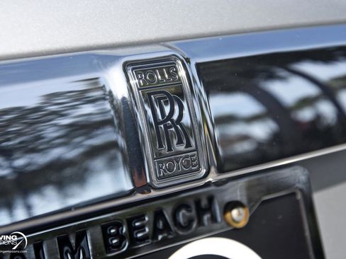 Used 2015 Rolls-Royce Wraith image 13