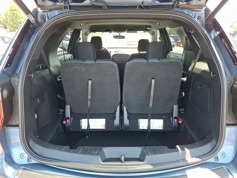Used 2018 Ford Explorer XLT w/ Equipment Group 201A AWD/4WD image 32
