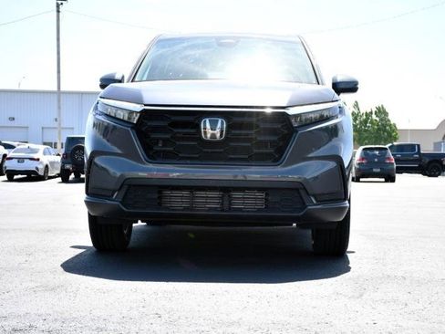 Used 2025 Honda CR-V EX image 2