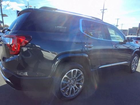 Used 2022 GMC Acadia Denali w/ Denali Ultimate Package image 2