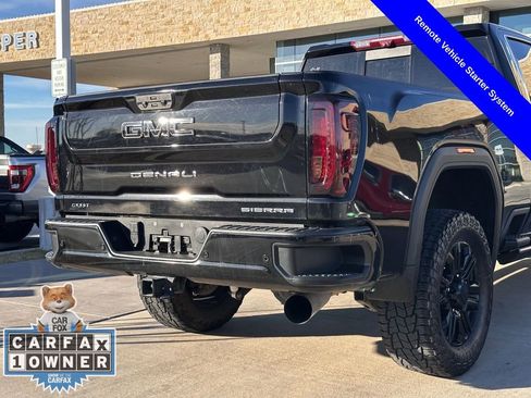 Used 2023 GMC Sierra 2500 Denali w/ Denali Black Diamond Edition image 20