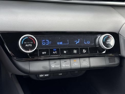 Certified 2025 Hyundai Elantra Sport image 13