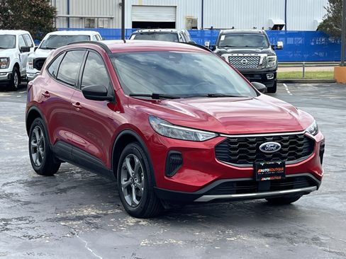 Used 2025 Ford Escape ST-Line w/ Equipment Group 301A FWD image 5
